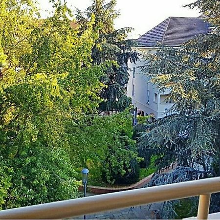 Superbe studio de 30m2 proche de Paris Poissy Exterior foto