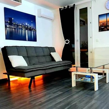 Superbe studio de 30m2 proche de Paris Poissy Exterior foto