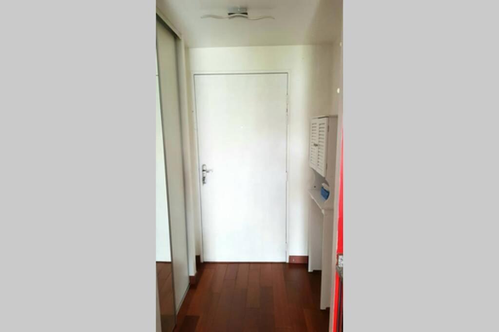 Superbe studio de 30m2 proche de Paris Poissy Exterior foto