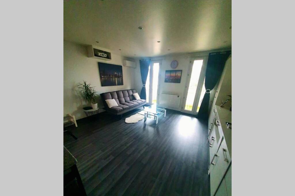 Superbe studio de 30m2 proche de Paris Poissy Exterior foto